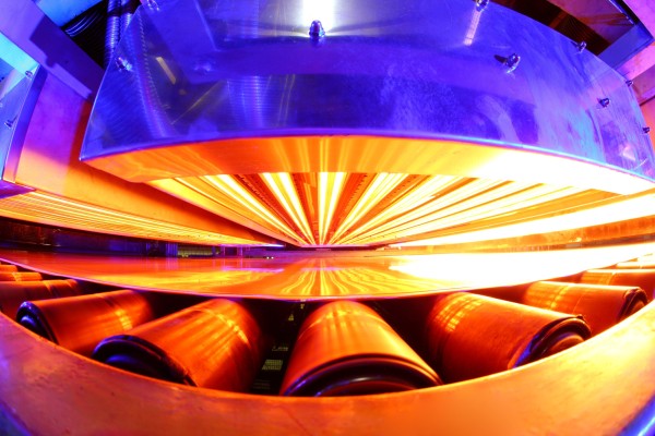 에너지 효율적인 엠보싱을 위한 탄소 적외선 램프